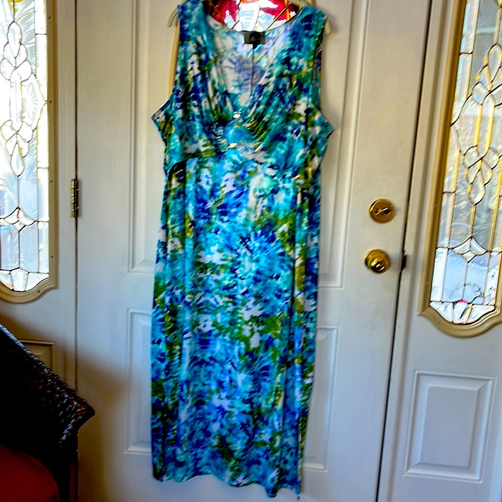 Slinky Sleeveless Floral Maxi Dress with Side Slits, Size 2X. Only wore once